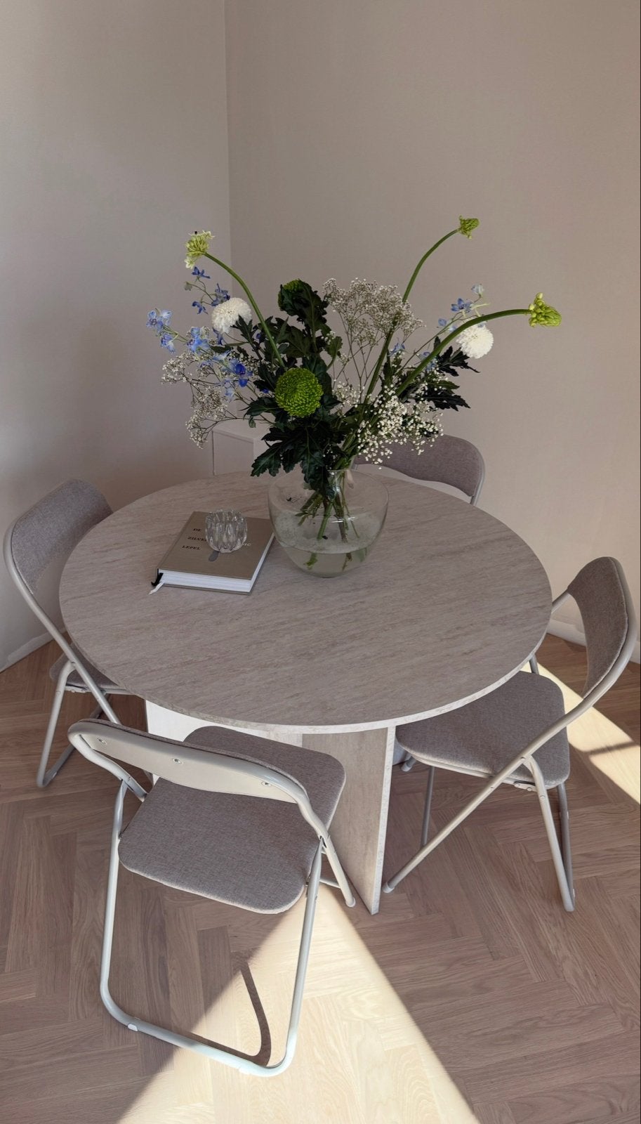 Jysk Krondal Ronde eettafel 110 cm, Ophalen, Overige materialen, Gebruikt, 100 tot 150 cm