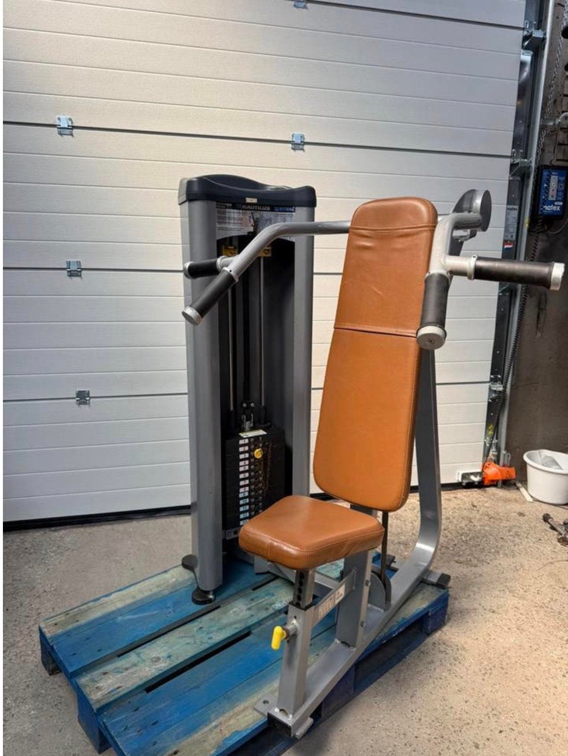 Nautilus Shoulderpress / Shoulder press / Steel series, Ophalen, Benen, Gebruikt, -