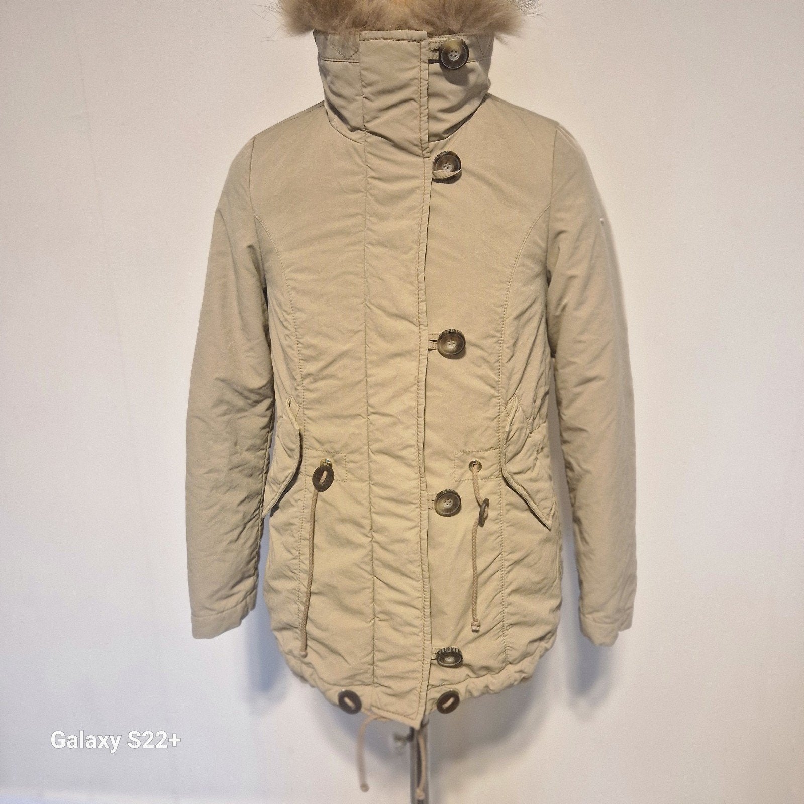 Goldbergh winterjas met uitneembare bontvoering, maat 34, Beige, Ophalen of Verzenden, Zo goed als nieuw, Maat 34 (XS) of kleiner
