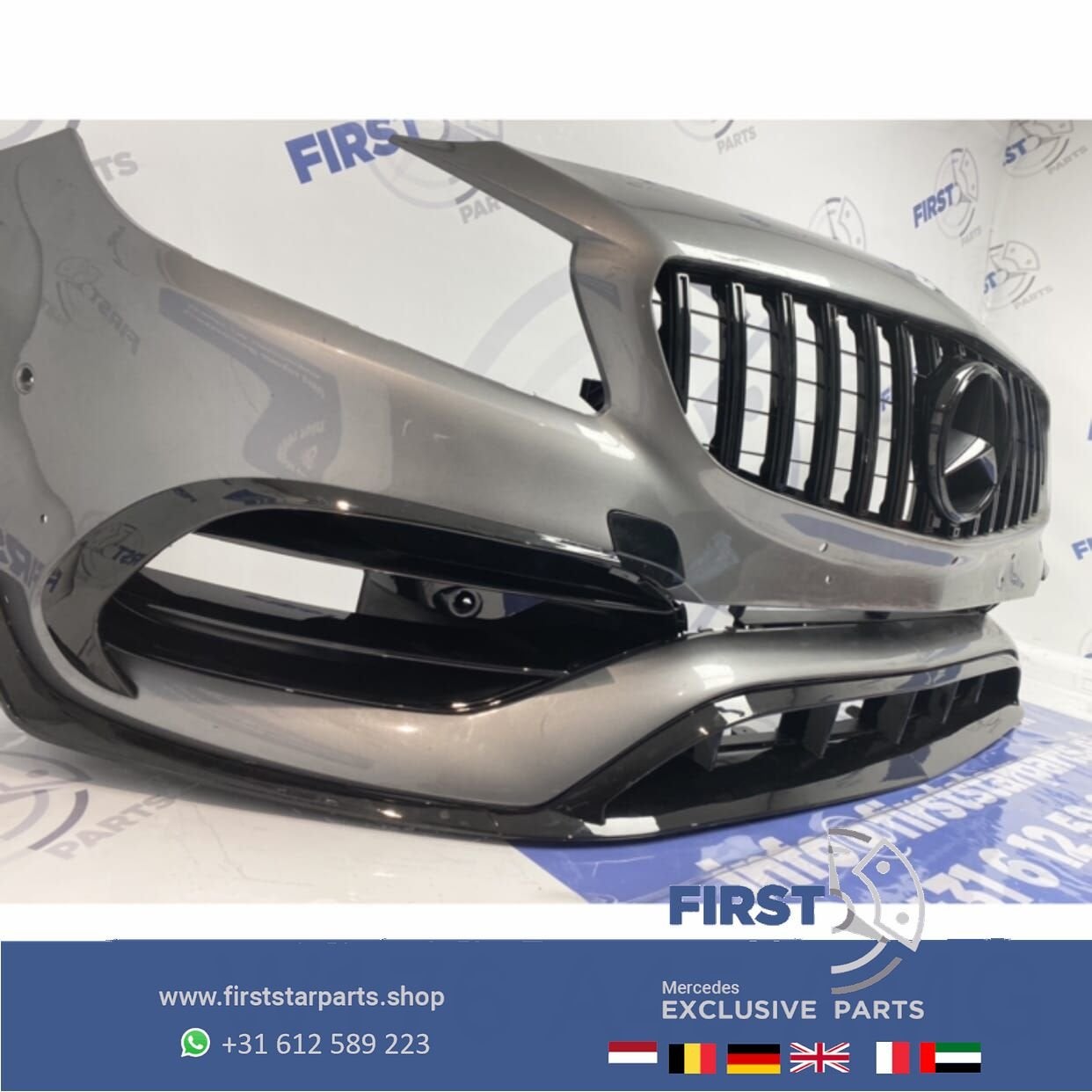 W176 FACELIFT A KLASSE 2018 A45 AMG VOORBUMPER WIT AERO PERF, Gebruikt, -, Voor, Ophalen of Verzenden