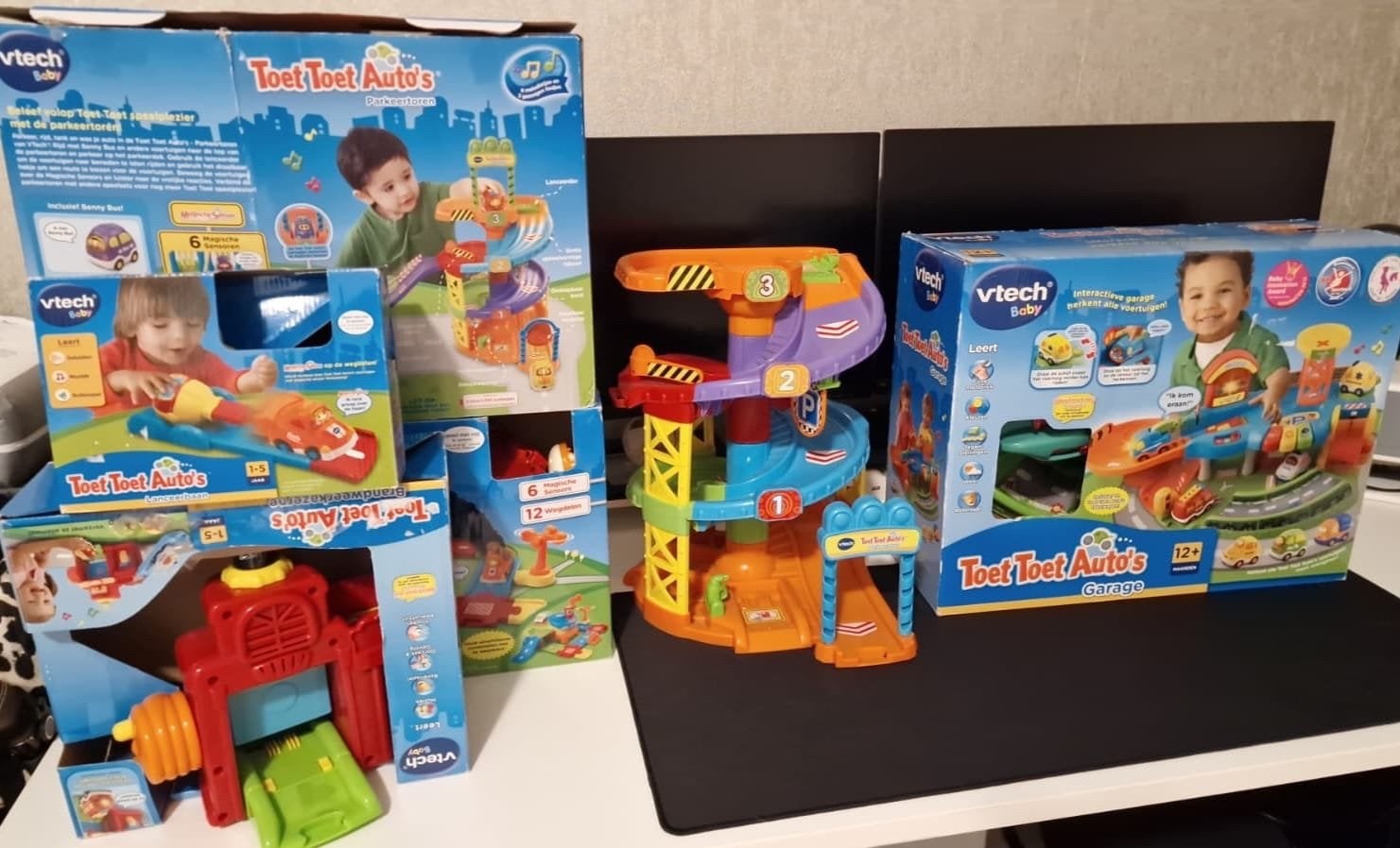 VTech Toet Toet Auto's parkeertoren, brandweerkazerne, Ophalen, Gebruikt