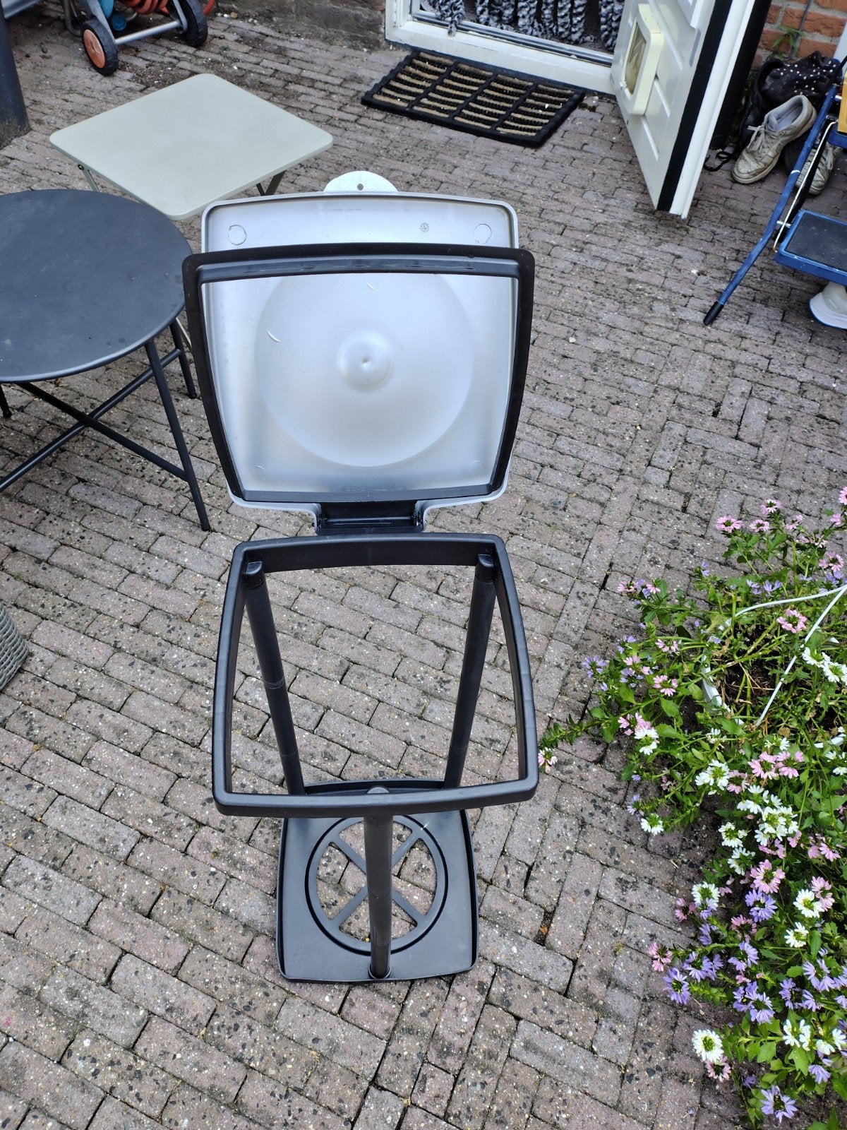 Verstelbare Vuilniszakhouder - Max. 65 cm Hoog, 30 cm Breed, Ophalen of Verzenden, Gebruikt, Zwart, Kunststof