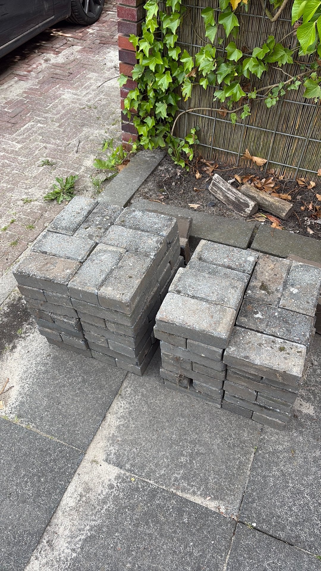 Klinkers 90 stuks gratis, Tuin en Terras, Ophalen, Zo goed als nieuw, Beton, Klinkers