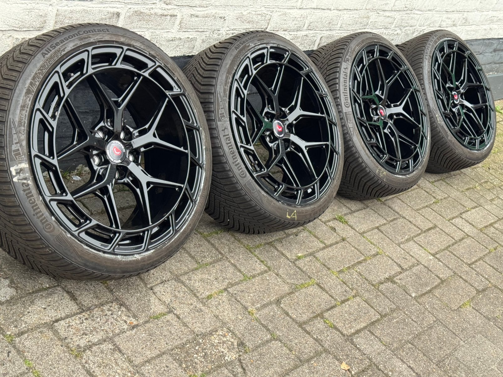19 inch velgen  VW golf seat ileon met .banden, Auto-onderdelen, Banden en Velgen, 235 mm, All Season, Band(en), Ophalen