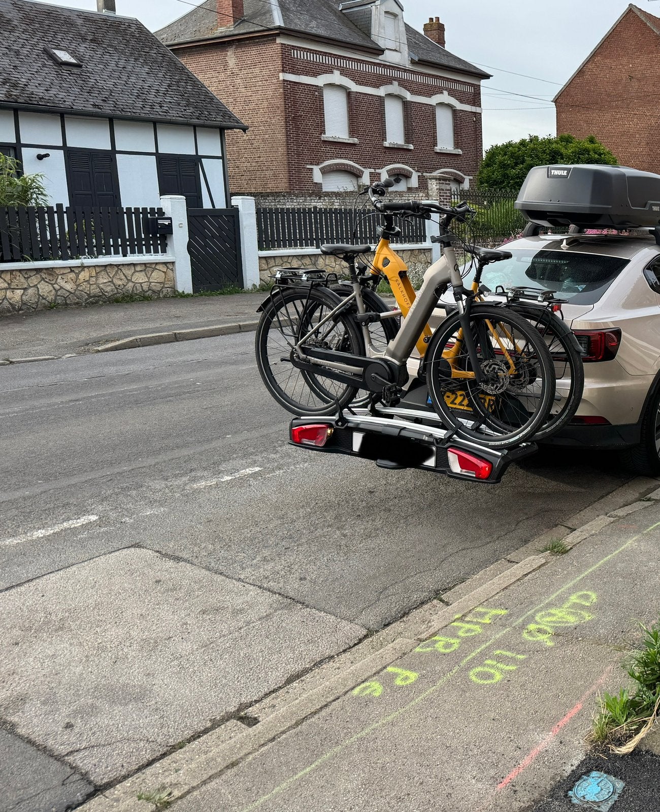 Verhuur: aanhangwagen, dakkoffer en fietsendrager, Ophalen of Verzenden, Zo goed als nieuw
