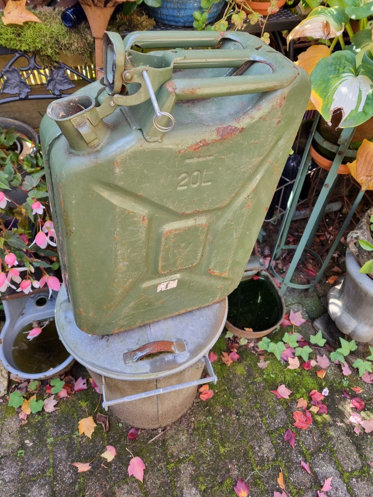 Brocante Jerrycan, Ophalen of Verzenden