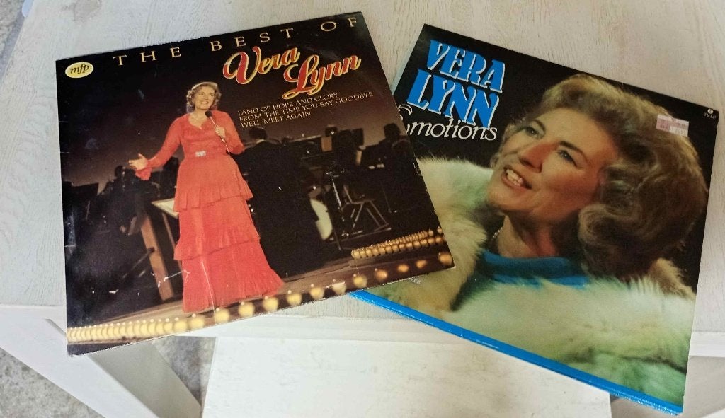 Vera Lynn LP's Vinyl-single DVD, Ophalen of Verzenden, Zo goed als nieuw, LP