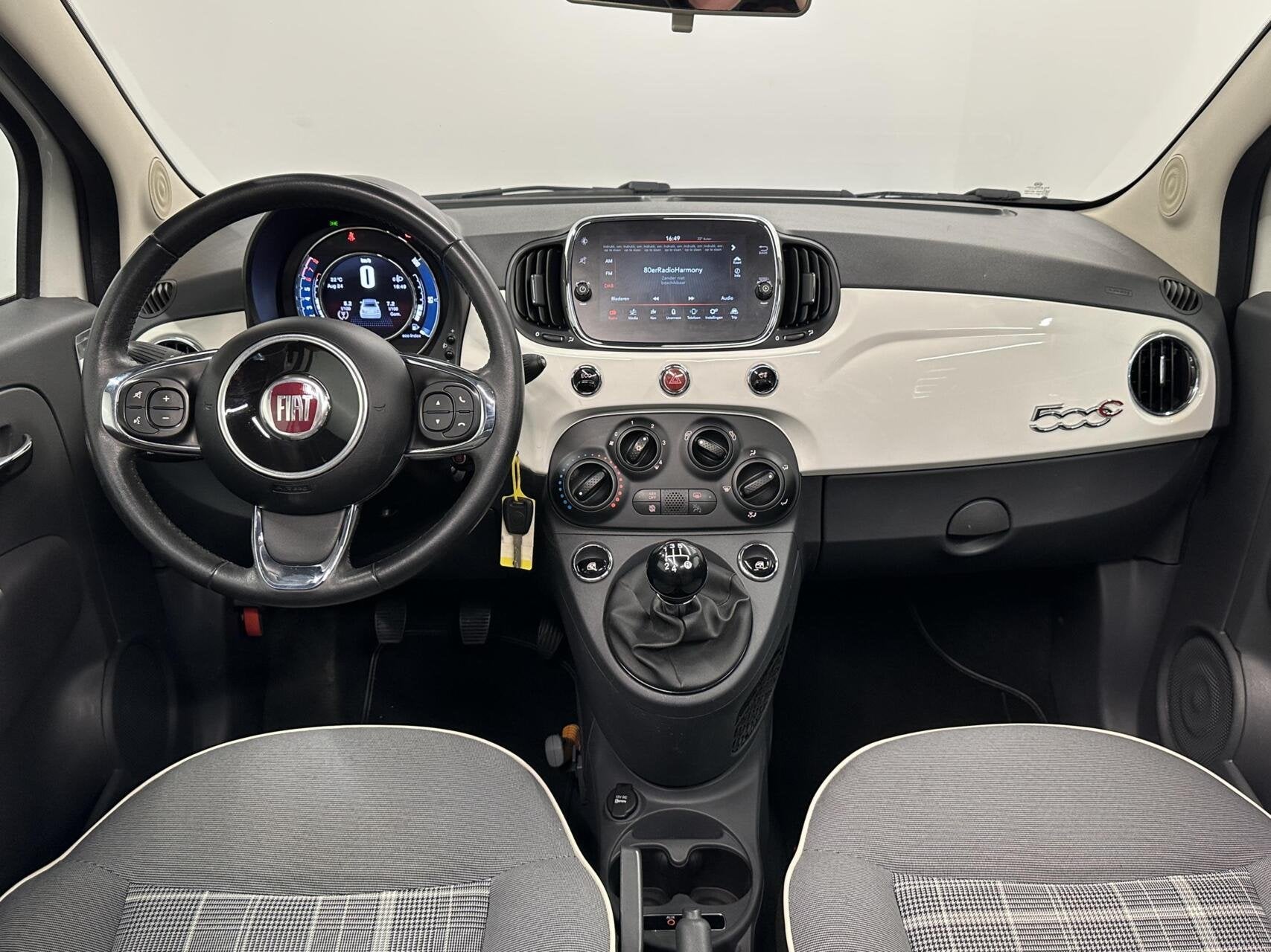 Fiat 500 0.9 TwinAir Turbo Lounge NAVIGATIE CRUISE LM DAB., Auto's, Stof, Gebruikt, Met garantie (alle), Wit
