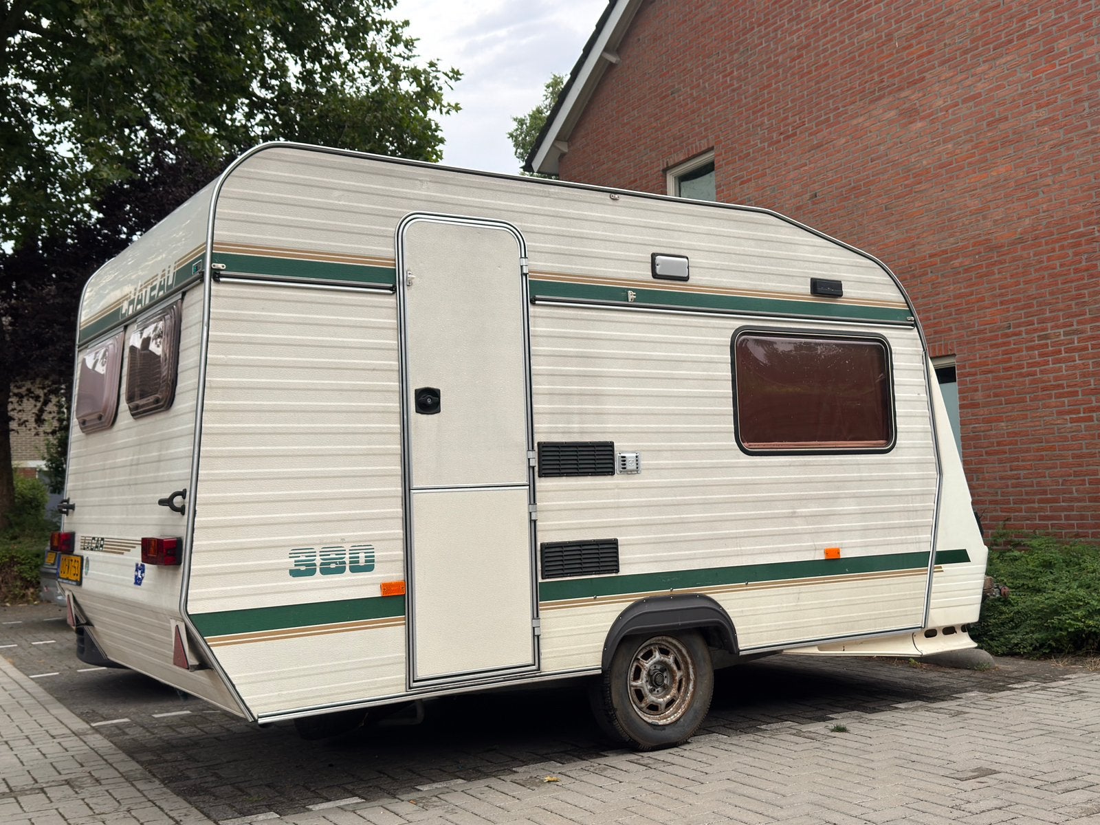 Chateau 380 Caravan – Zeer nette en goed onderhouden, Chateau, Rondzit, Bedrijf, Tot en met 4
