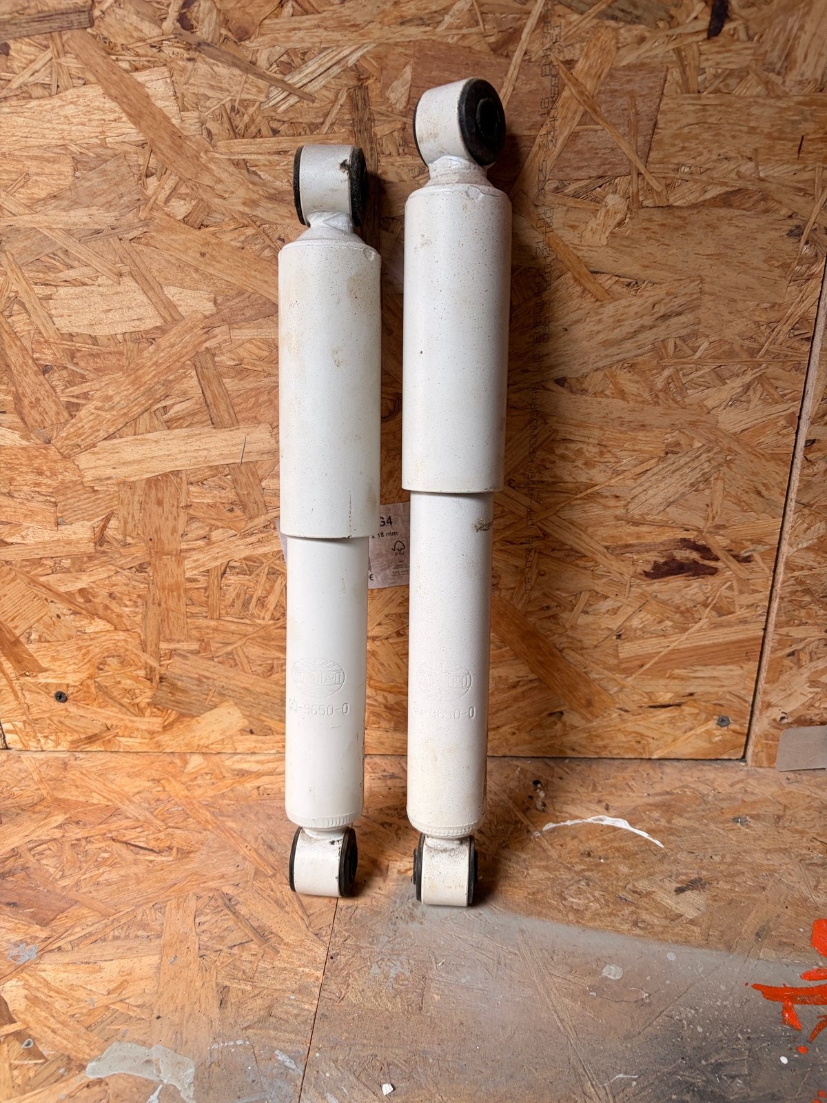 Set van 2 EMPI verlaagde schokdempers  VW T2B, Ophalen of Verzenden, Nieuw, Volkswagen