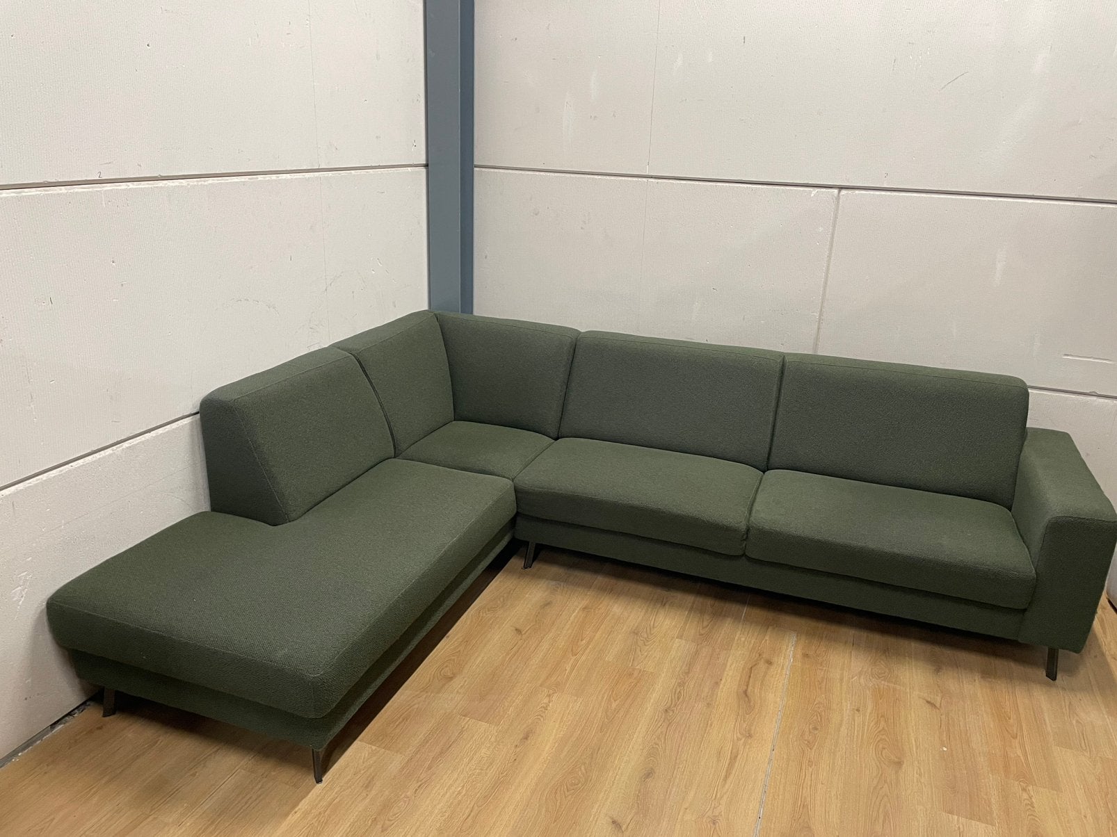Mooie luxe groene hoekbank - GEREINIGD!!!, Ophalen, 250 tot 300 cm, Luxe, Hoekbank
