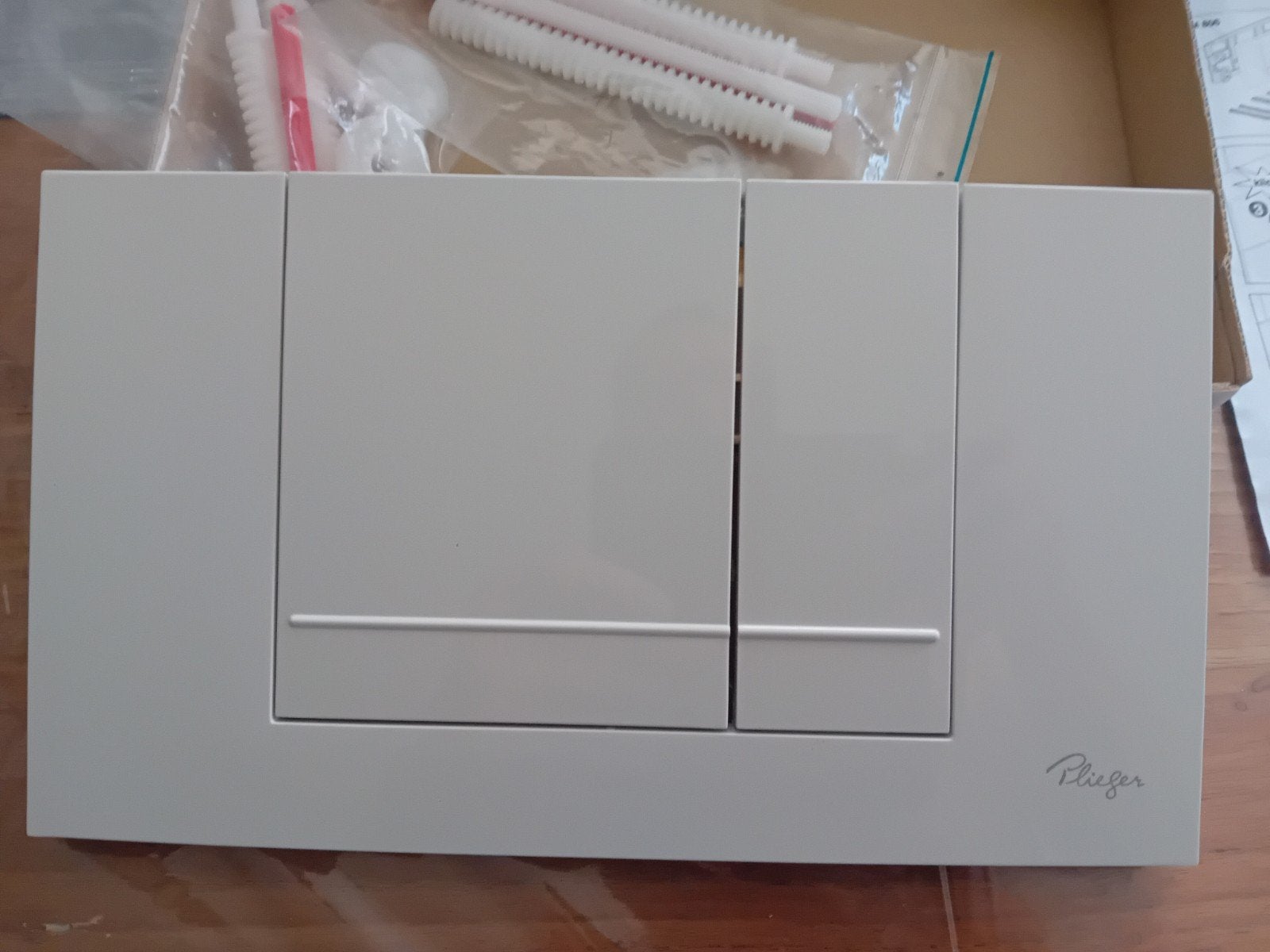 Pflieger Saar Dual Flush Bedieningspaneel Toilet, Ophalen of Verzenden, Nieuw, Toilet