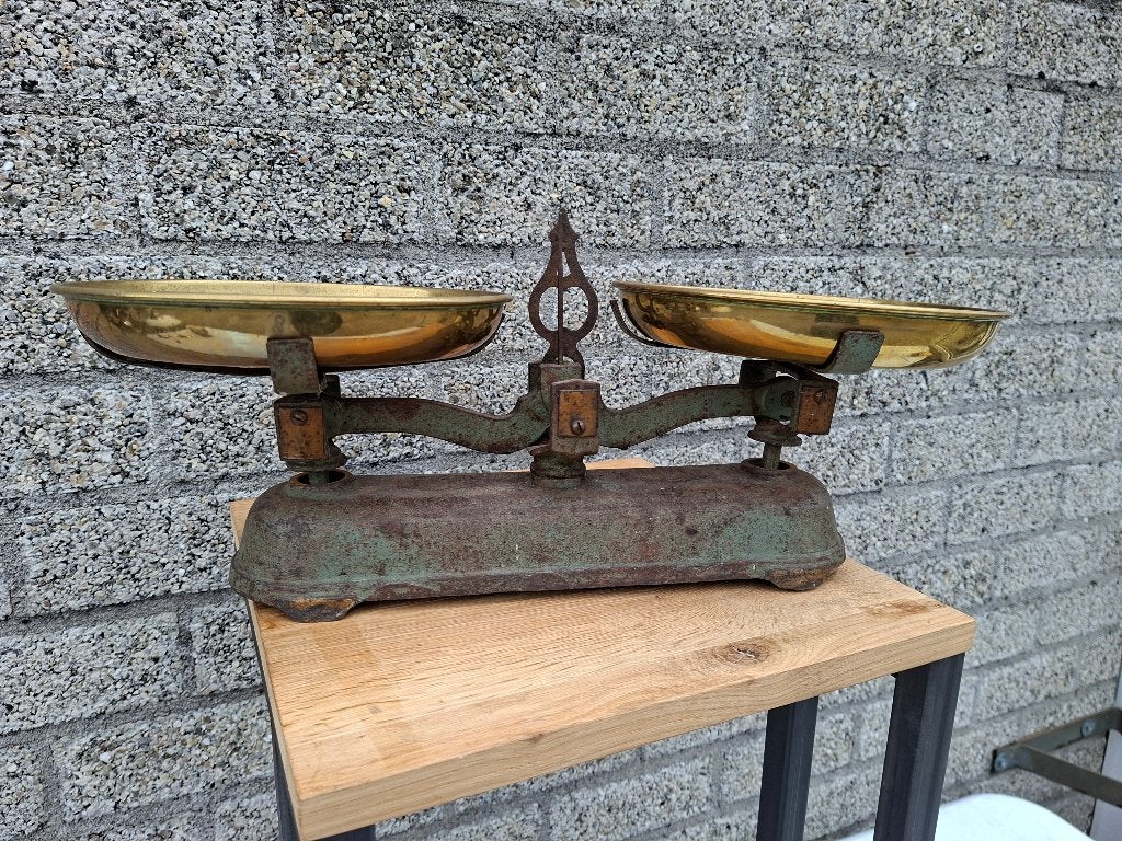 antieke roberval- belansweegschaal met messing schalen, Ophalen of Verzenden