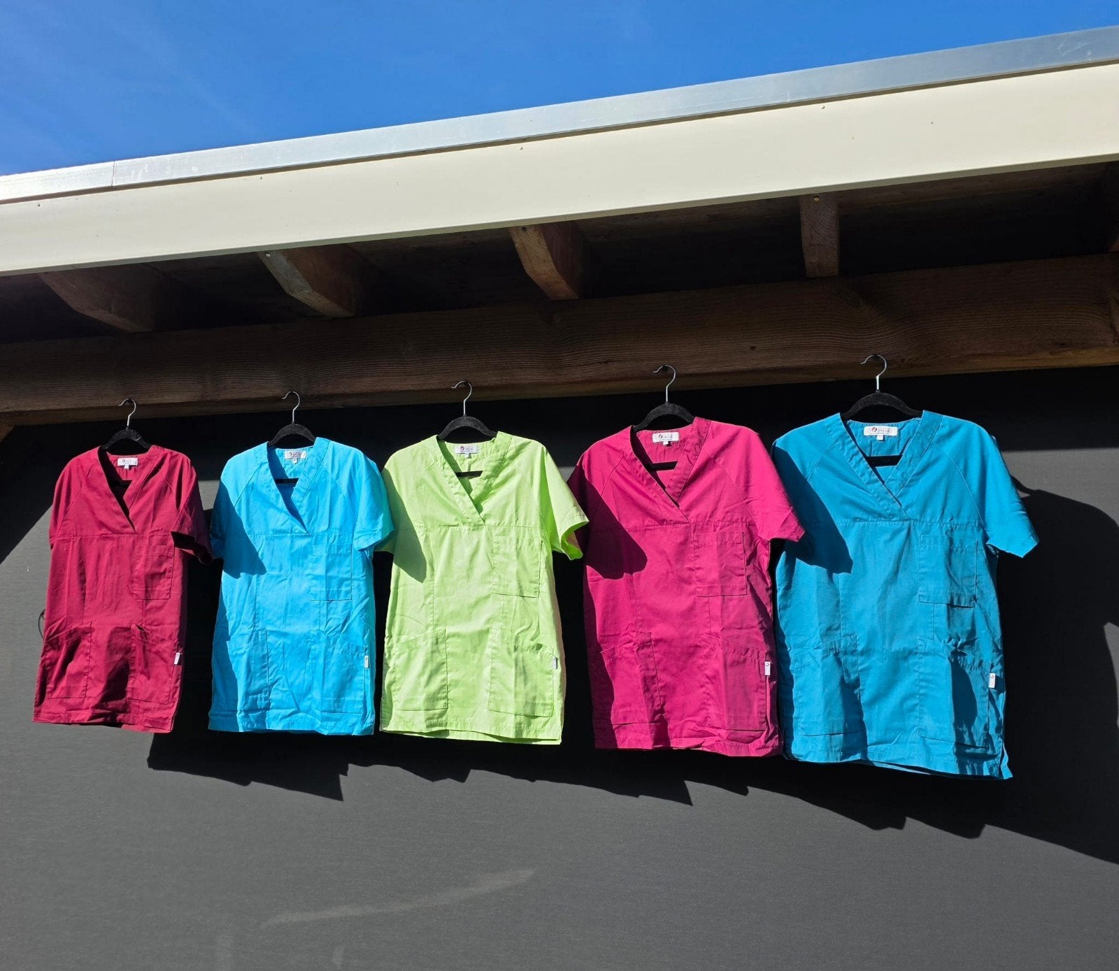 Medische Tunieken / Zorgjasjes - Diverse Kleuren, Kleding | Dames, Clinic Dress, Ophalen of Verzenden, Zo goed als nieuw