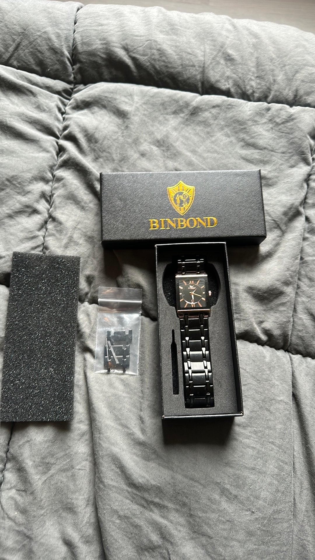 Binbond quartz watch, Polshorloge, Zo goed als nieuw, Ophalen, Overige merken