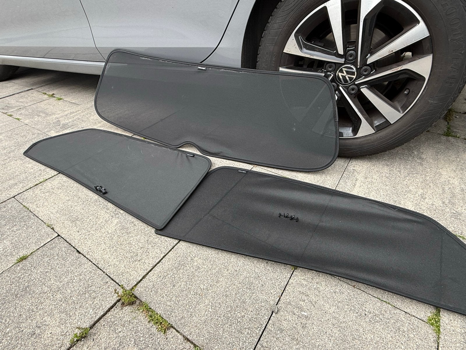 Originele Volkswagen Golf 8 zonneschermen (set achter), Ophalen, Zo goed als nieuw