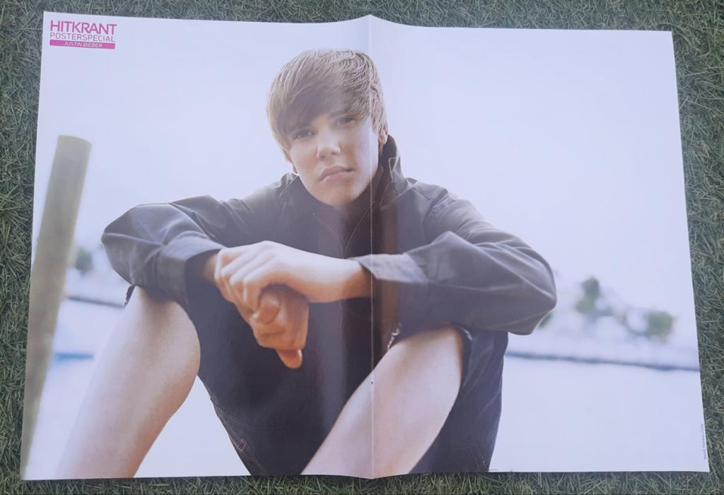 Poster 2x A4 Hitkrant 2010 Justin Bieber / Robert Pattinson, Ophalen of Verzenden, Gebruikt, A1 t/m A3, Muziek