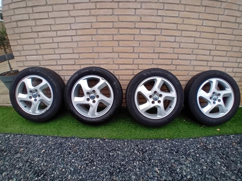 Volvo v50/ s40 velgen, Ophalen, 16 inch, 205 mm, Zomerbanden