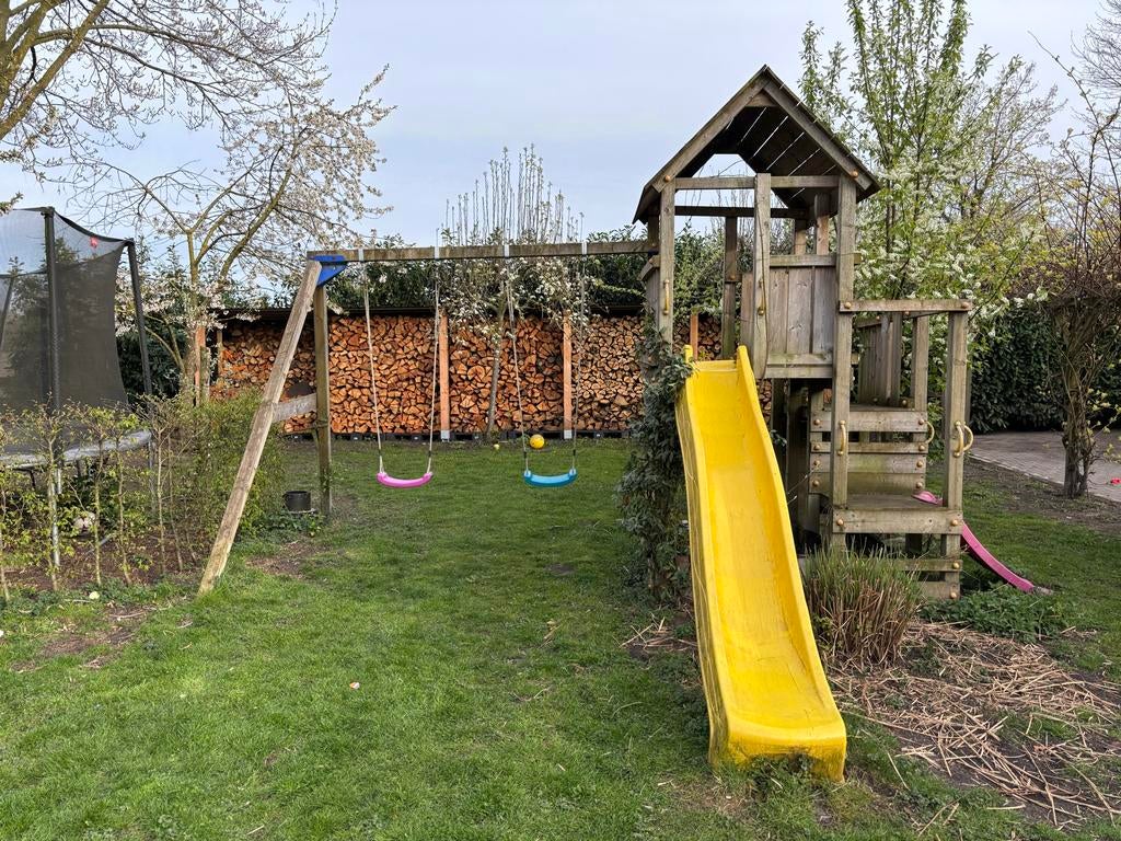 Kinderspeeltoestel met glijbanen, schommels en zandbak, Kinderen en Baby's, Speelgoed | Buiten | Speeltoestellen, Ophalen, Gebruikt