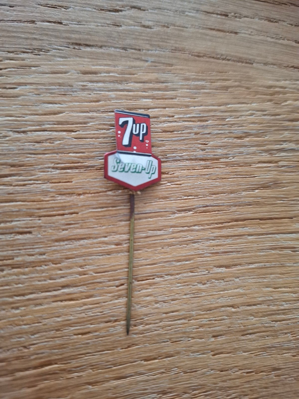 Vintage retro speldje pin prikker 7-up Seven Up, Verzamelen, Ophalen of Verzenden
