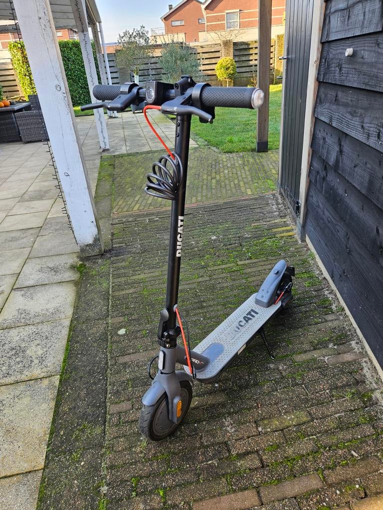 Ducati pro elektrische step, Ophalen, Elektrische step (E-scooter)