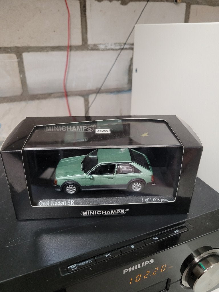 opel kadett D SR 1979 minichamps 1:43, Ophalen of Verzenden, Zo goed als nieuw, Auto, MiniChamps