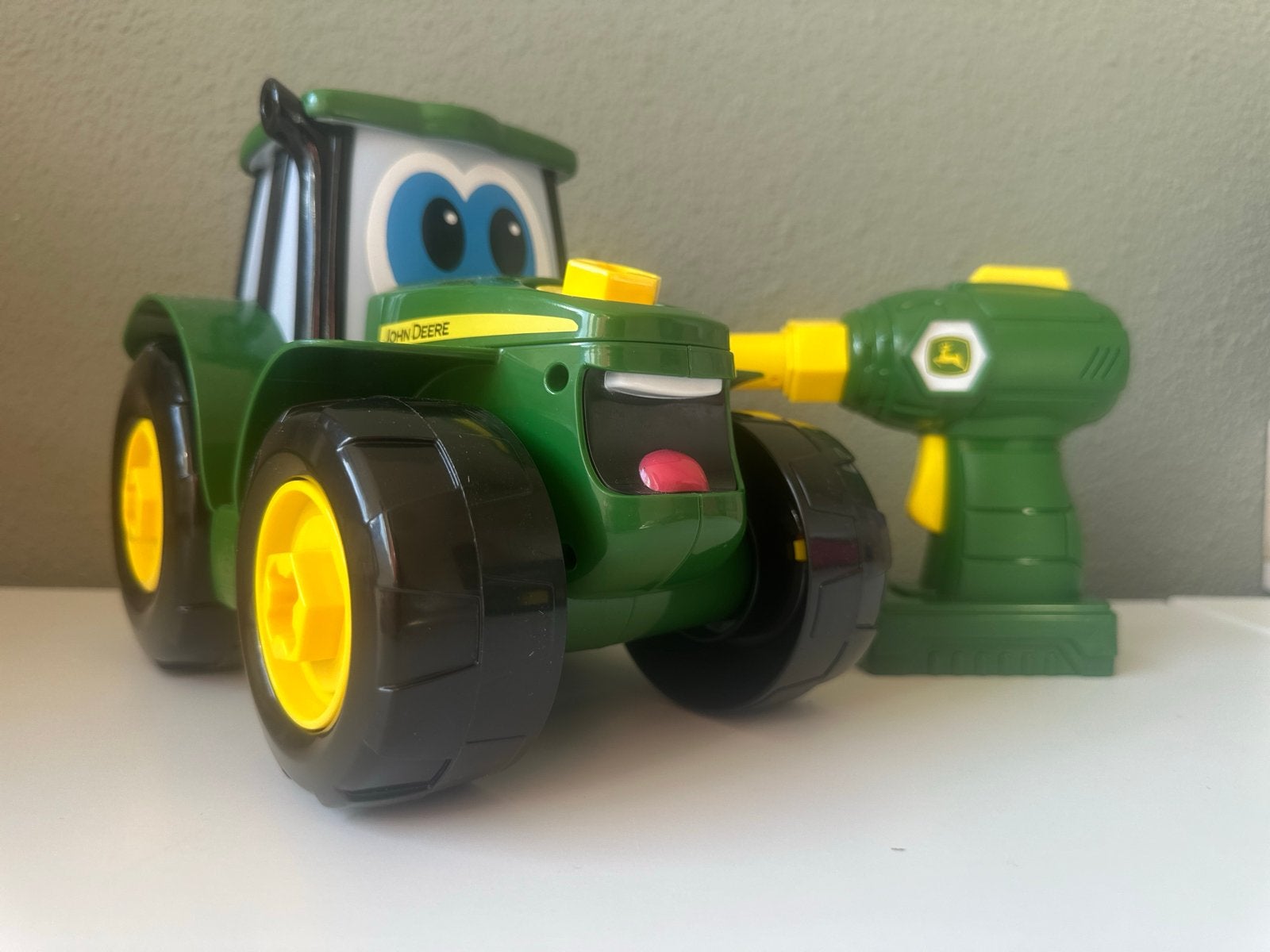 John Deere Tractor Bouwpakket met Schroevendraaier, Ophalen of Verzenden, Zo goed als nieuw, Bouwen