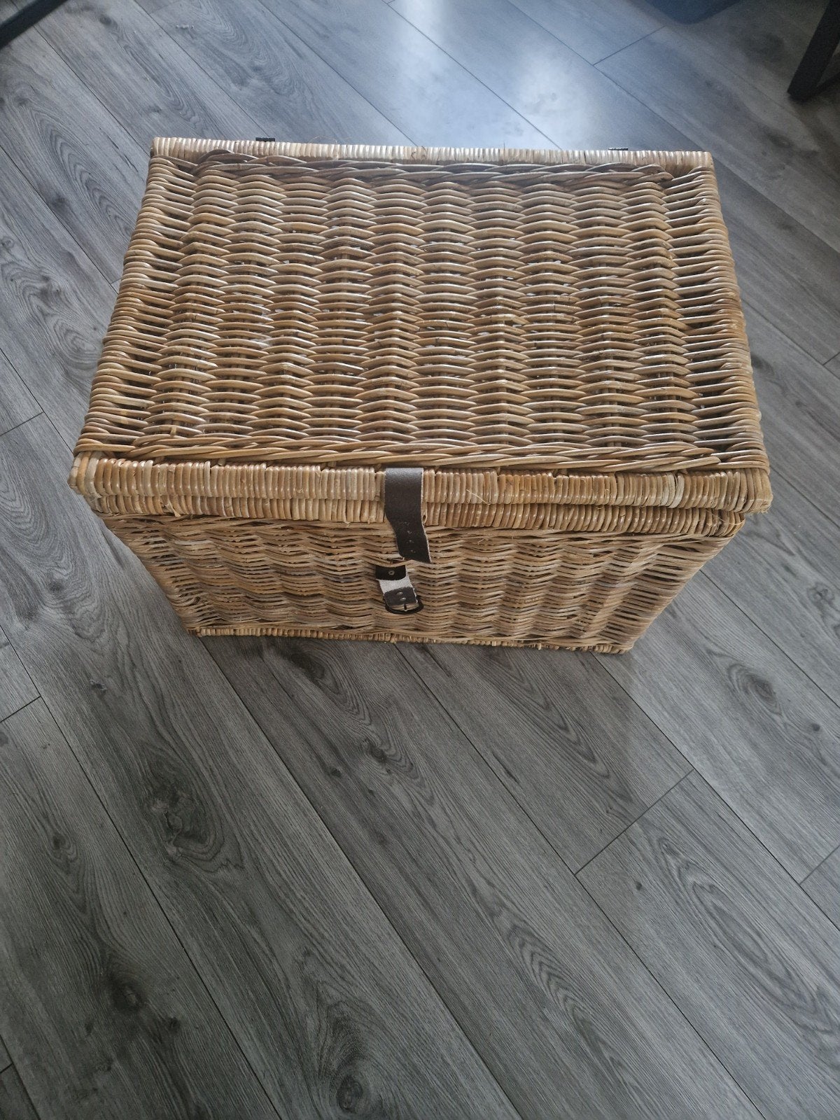 Grote rieten mand met deksel - 70x50x50cm, Huis en Inrichting, Ophalen, Gebruikt, 50 tot 100 cm, 50 tot 75 cm