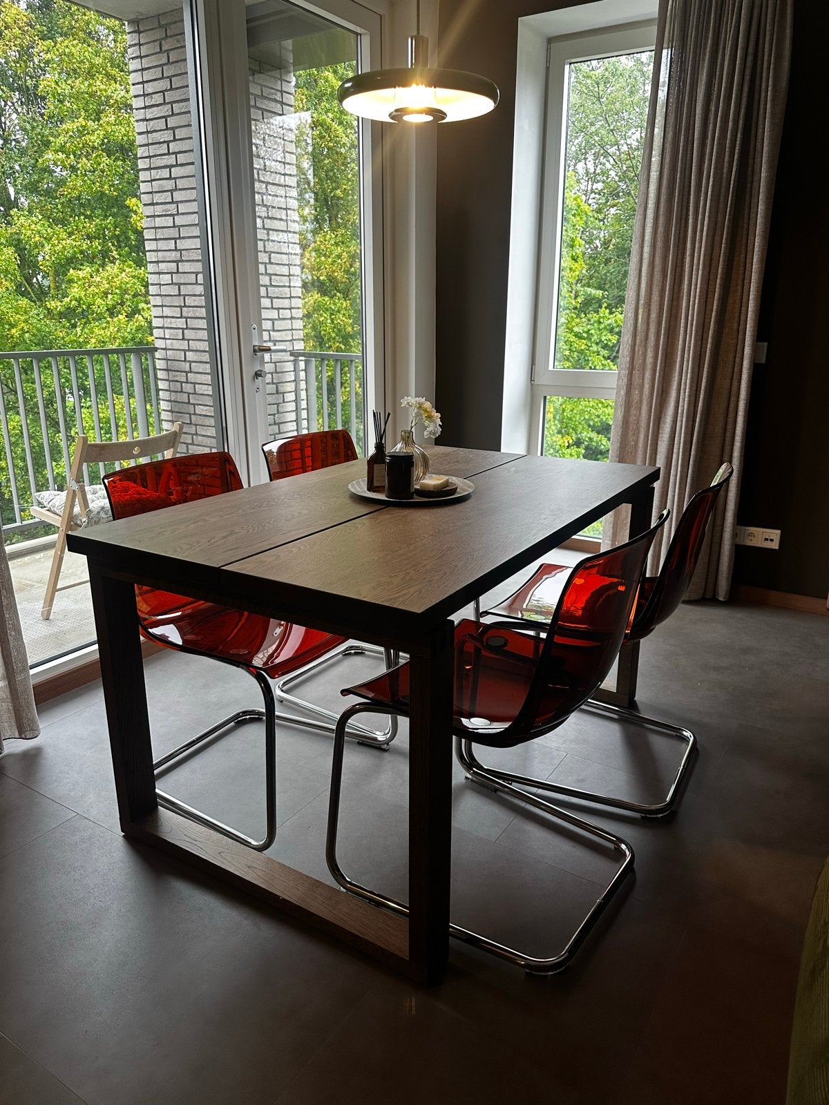 Mörbylånga / Tobias - tafel en vier stoelen, eikenfineer, Huis en Inrichting, Ophalen, 100 tot 150 cm, Eikenhout, 50 tot 100 cm