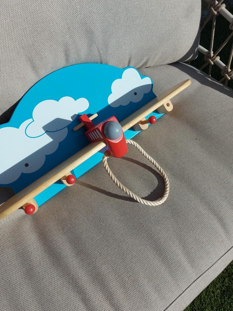 Leuke Kinderkapstok Vliegtuig met Lus voor Sjaal, Gebruikt, Ophalen of Verzenden, Minder dan 100 cm, Kinderkapstok