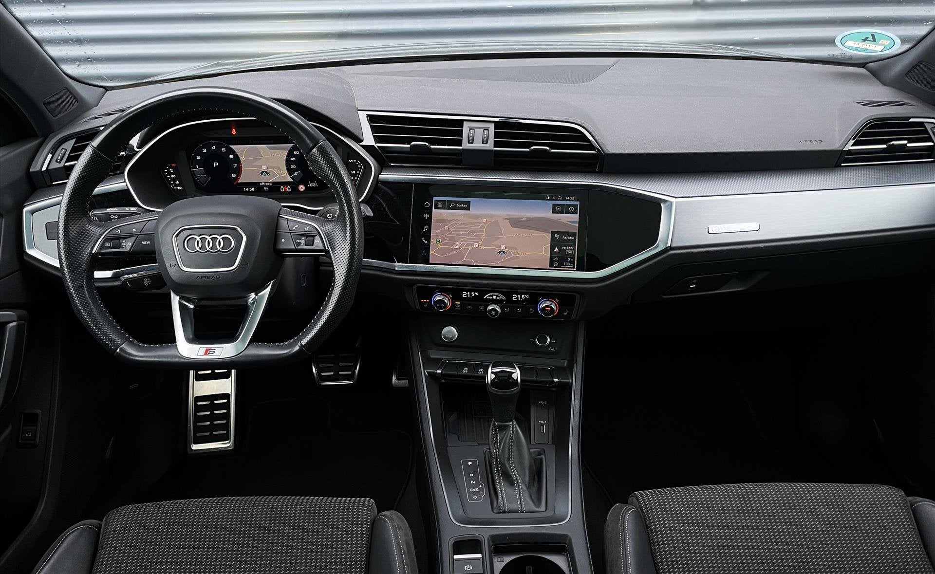 AUDI Q3 35 TFSI 2x S-Line S-Tronic Carplay/Pano/Keyless, Auto's, Automaat, Dealer onderhouden, 4 cilinders, 150 pk