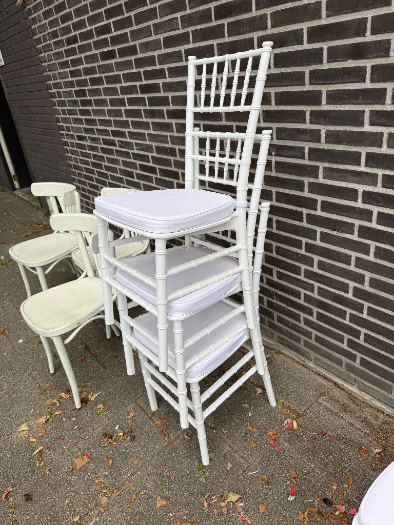 Stoelen bruiloft of ander feest, Hobby en Vrije tijd, Feestartikelen, Ophalen, Versiering, Geboorte of Huwelijk