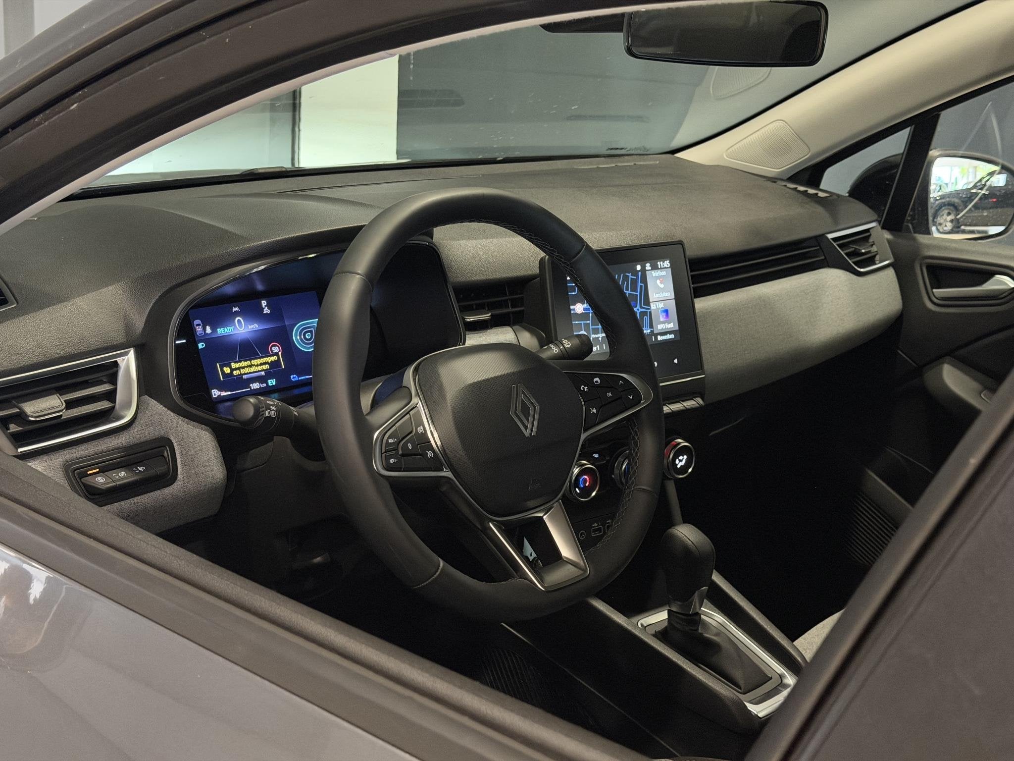 Renault Clio 1.6 E-Tech Full Hybrid 145 evolution | Navigati, Stof, Gebruikt, Euro 6, 665 kg