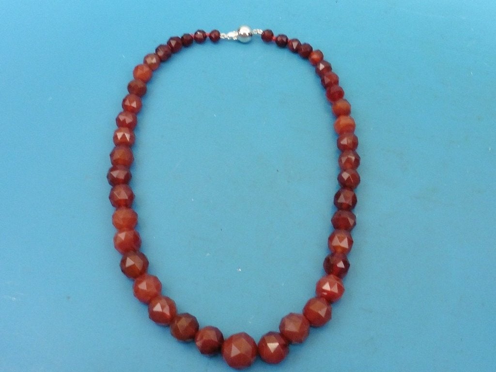 Carneolen collier met zilveren slot                     D131, Sieraden, Tassen en Uiterlijk, Antieke sieraden, Ophalen of Verzenden