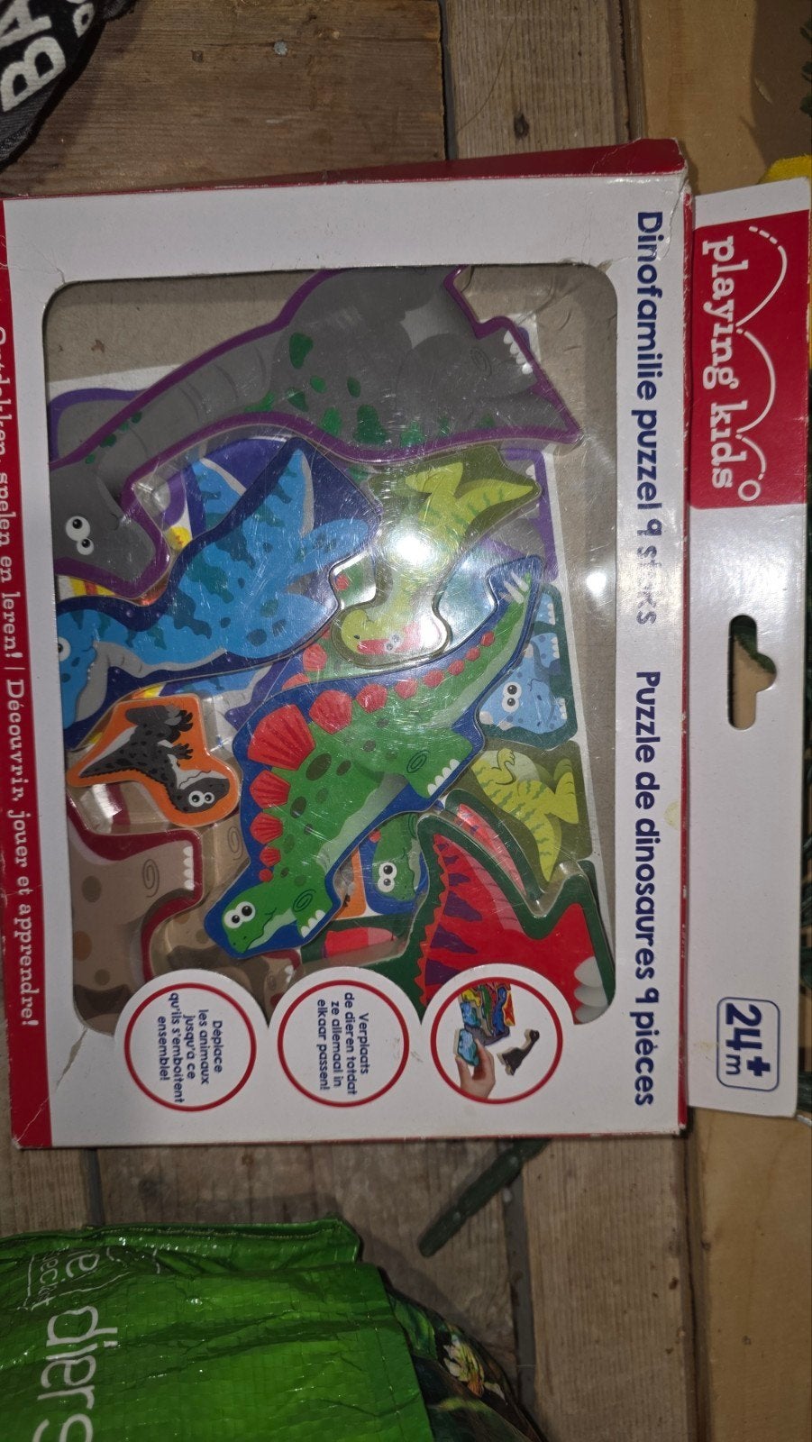 Dino familie puzzel 9 stukjes - 2 kwijt, Ophalen, 2 tot 4 jaar, Gebruikt, Van hout