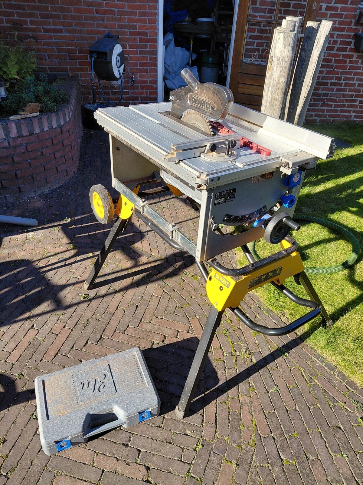 Onderstel DeWalt met Elu zaagtafel, Ophalen, Gebruikt, Elu (de Walt), 70 mm of meer