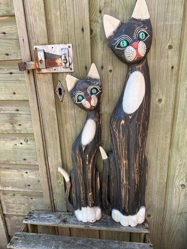 2 houten katten, Antiek en Kunst, Kunst | Beelden en Houtsnijwerken, Overige typen, Verzenden, 50 - 100 cm, Zoogdier