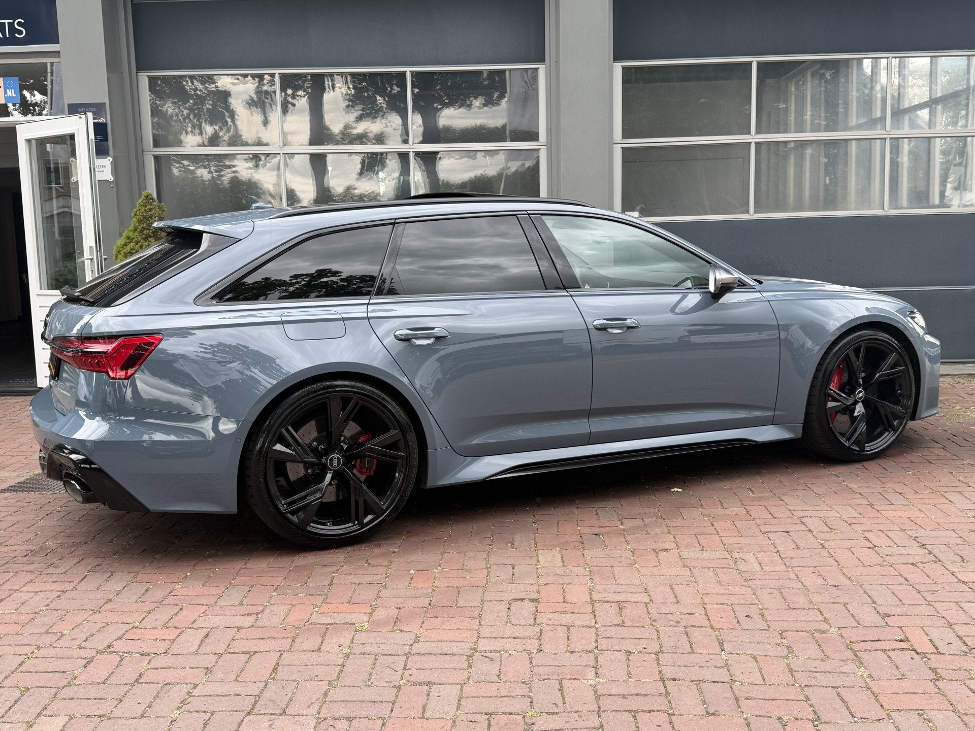 Audi RS6 TFSI quattro Dynamic Plus | Pano | Keramisch | B&O, Automaat, Gebruikt, 138 €/maand, RS6