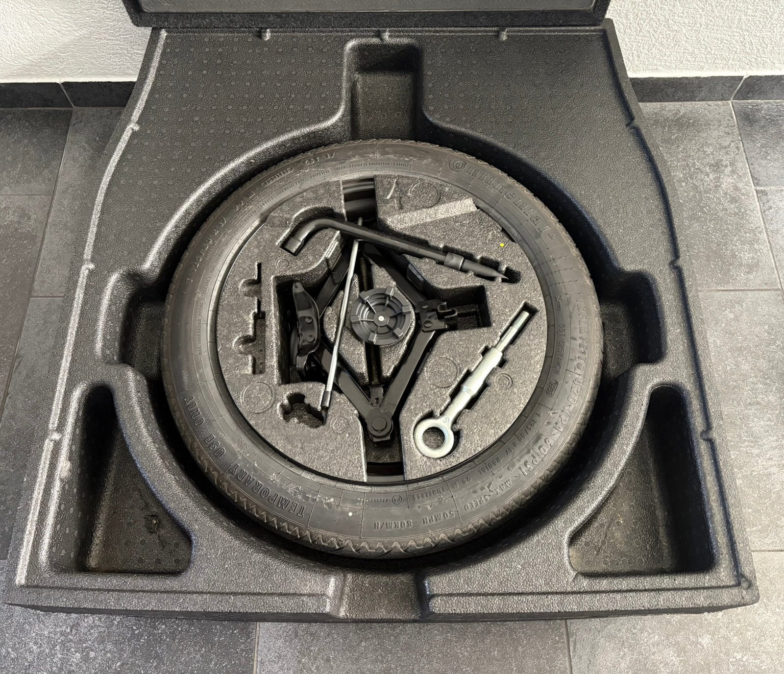 Thuiskomer Continental 125/80/17 Volvo S60 II 2010-2018, Overige, Banden en Velgen, Nieuw, 17 inch