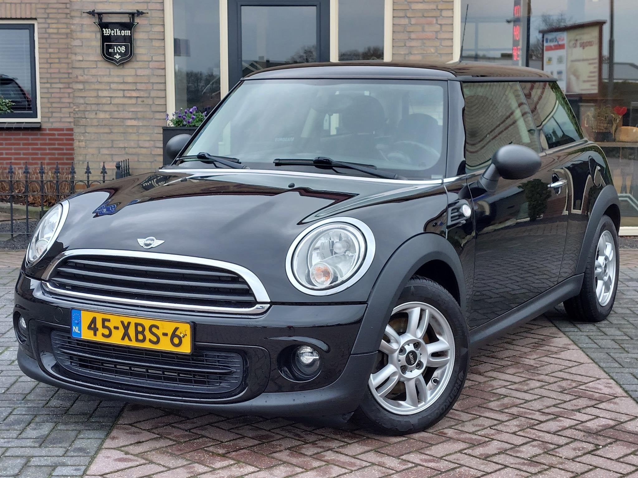 MINI One 1.6 One Business Line | Navi | Cruise | Garantie |, Voorwielaandrijving, Euro 5, Stof, Zwart