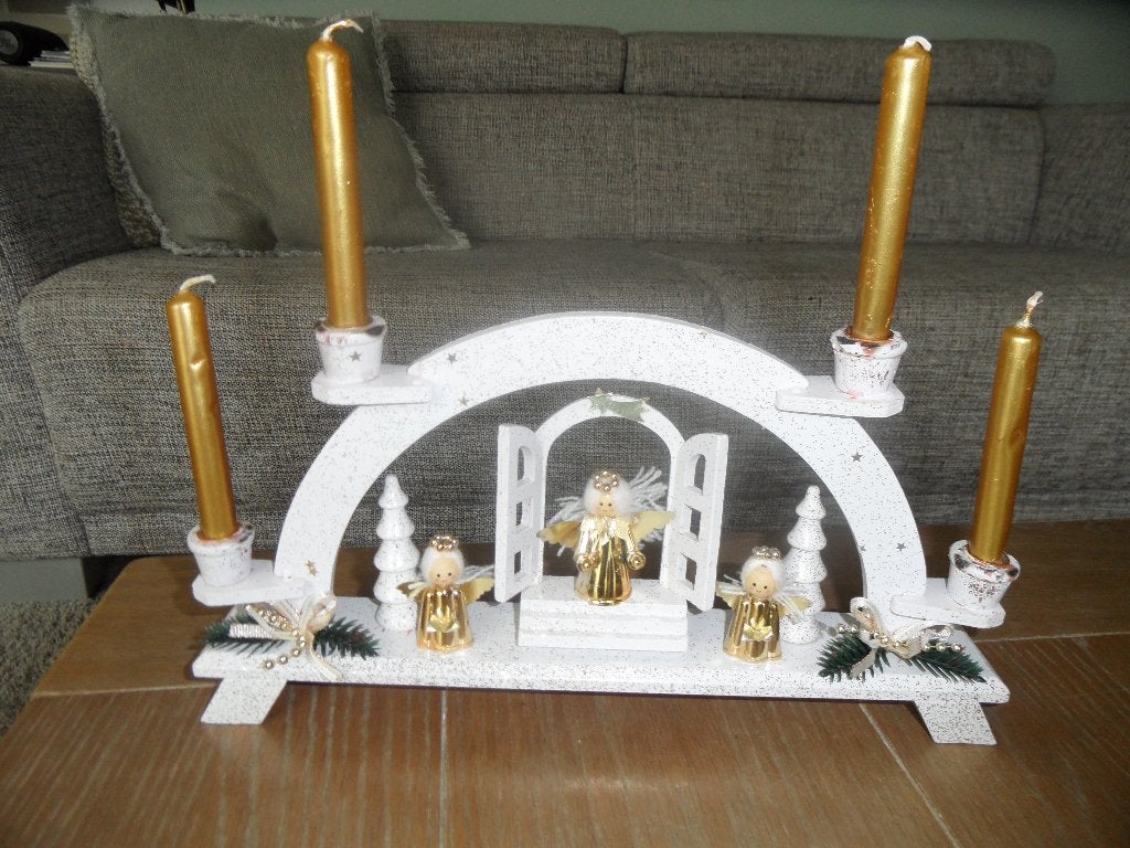Leuke kerstversiering van hout met 4 gouden kaarsjes, Ophalen of Verzenden, Zo goed als nieuw