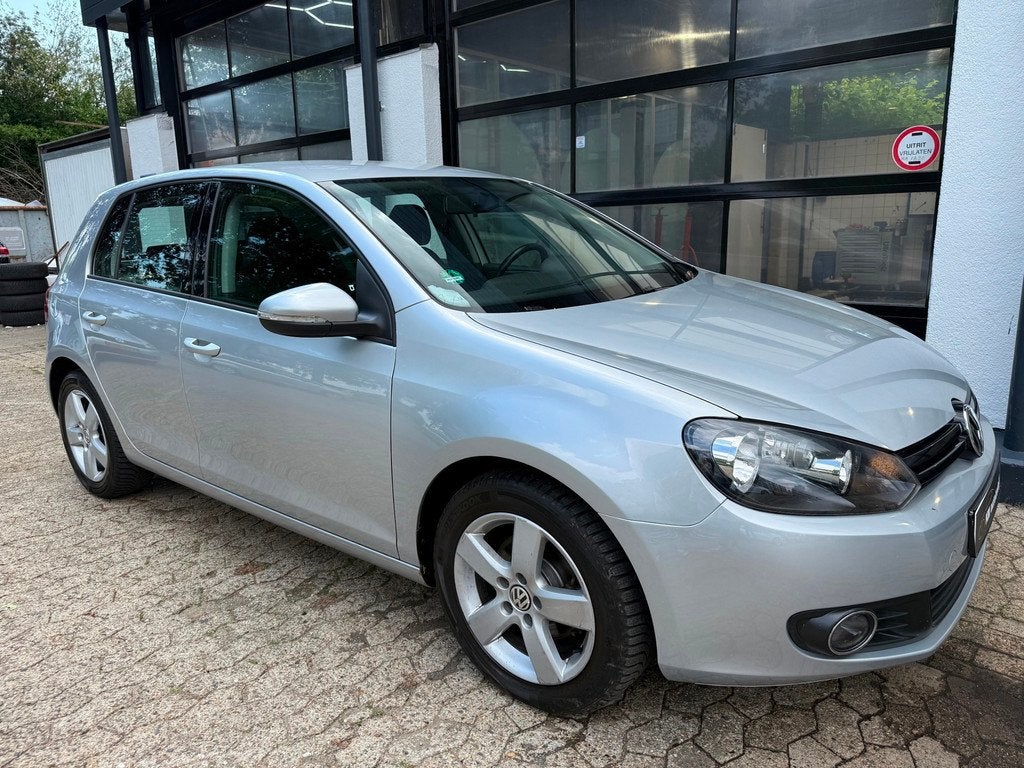 Volkswagen Golf 1.2 TSI Trendline *Clima*Nav*Nap*, Auto's, Volkswagen, Voorwielaandrijving, Gebruikt, Zwart, 4 cilinders