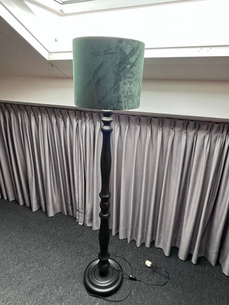 Staande lamp met velvet lampenkap, Ophalen, Gebruikt, Stof, 100 tot 150 cm
