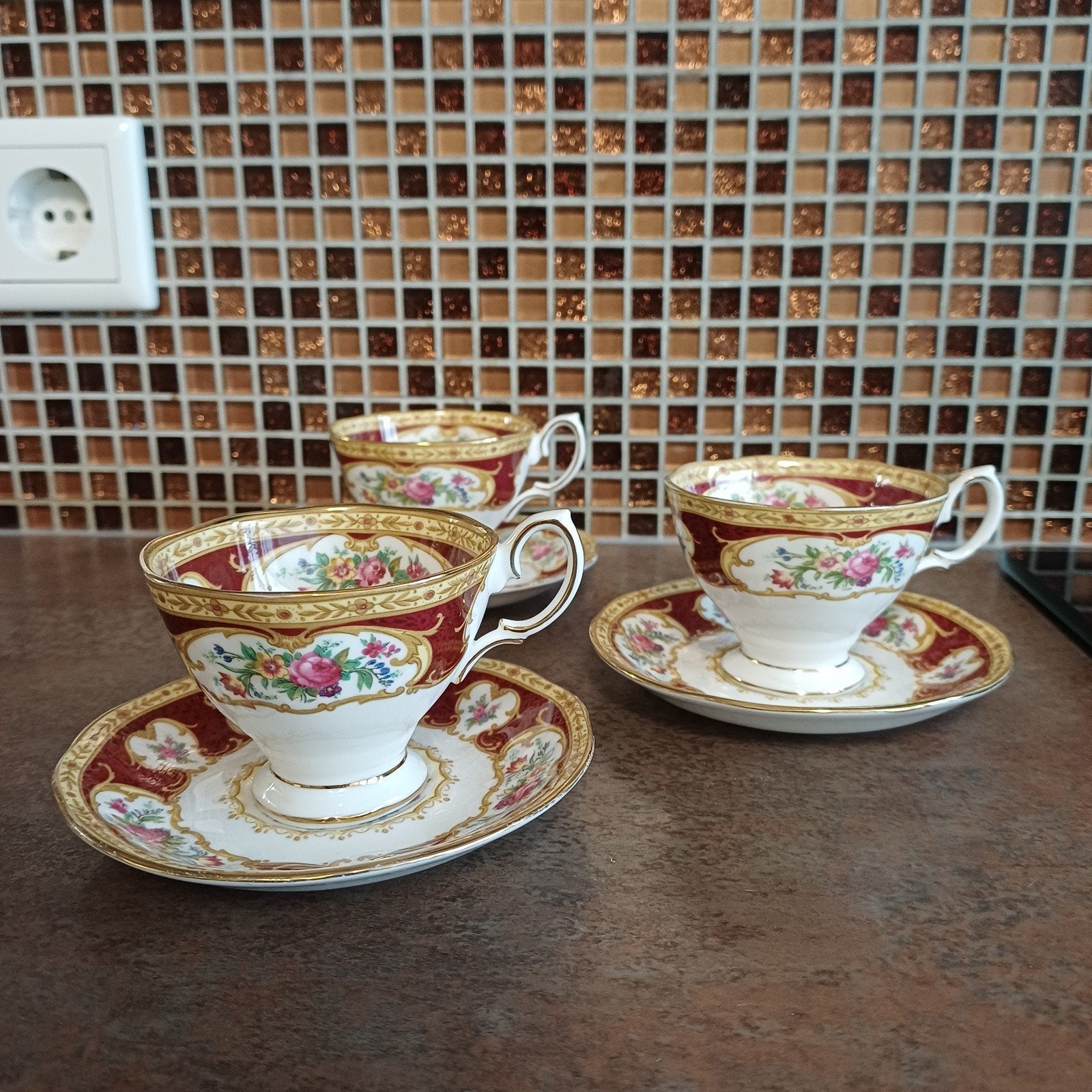 ROYAL ALBERT BONE CHINA, Ophalen of Verzenden