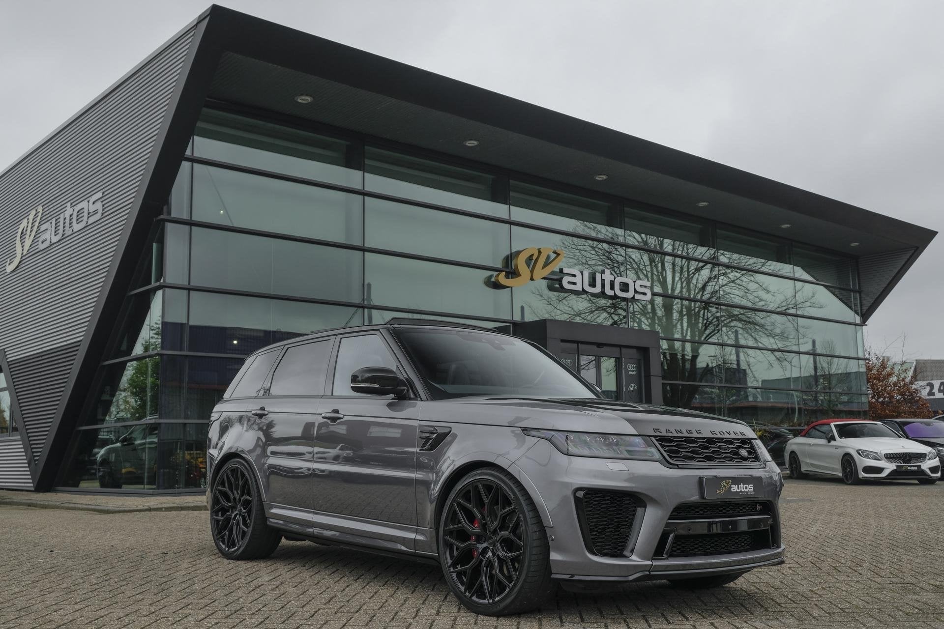 Land Rover Range Rover Sport P575 SVR 575pk Panoramadak *BTW, Auto's, Land Rover, Automaat, Leder, Bedrijf, Vierwielaandrijving