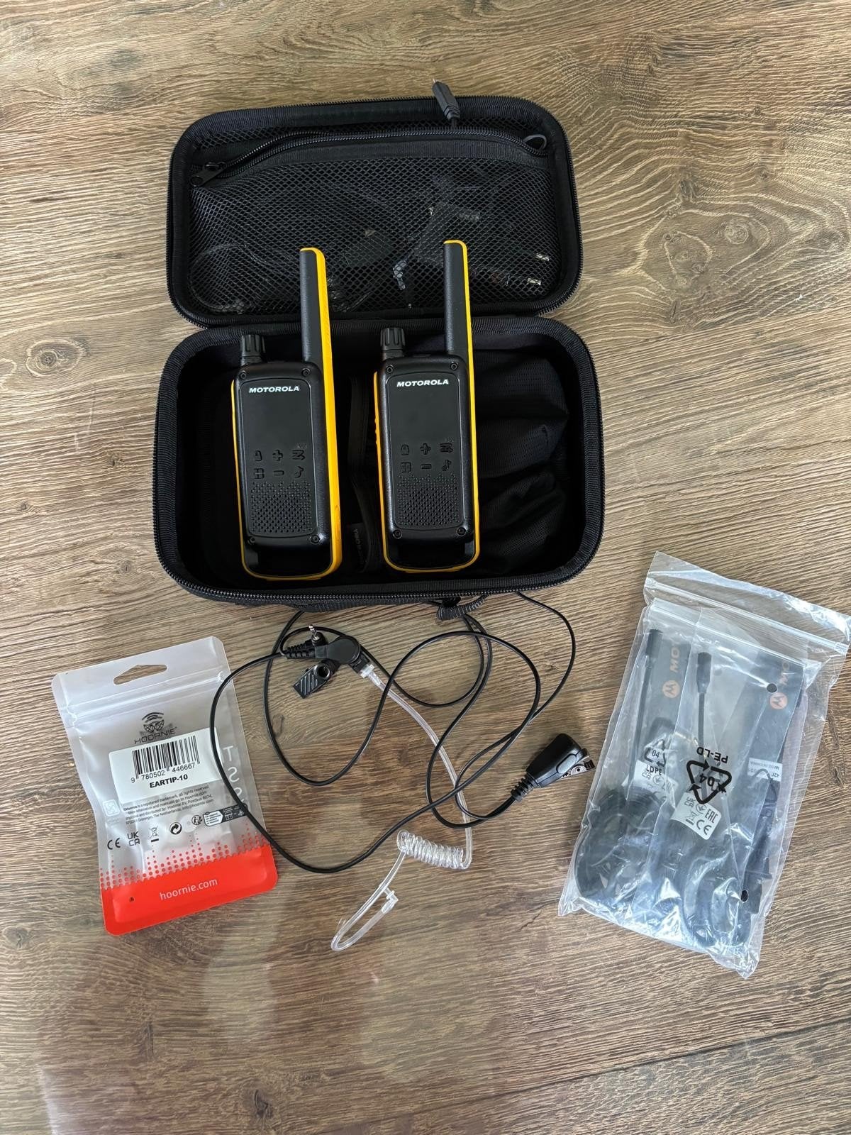 Motorola Portofoons met Oortjes en Opbergcase, Telecommunicatie, Ophalen of Verzenden, Zo goed als nieuw, Portofoon of Walkie-talkie