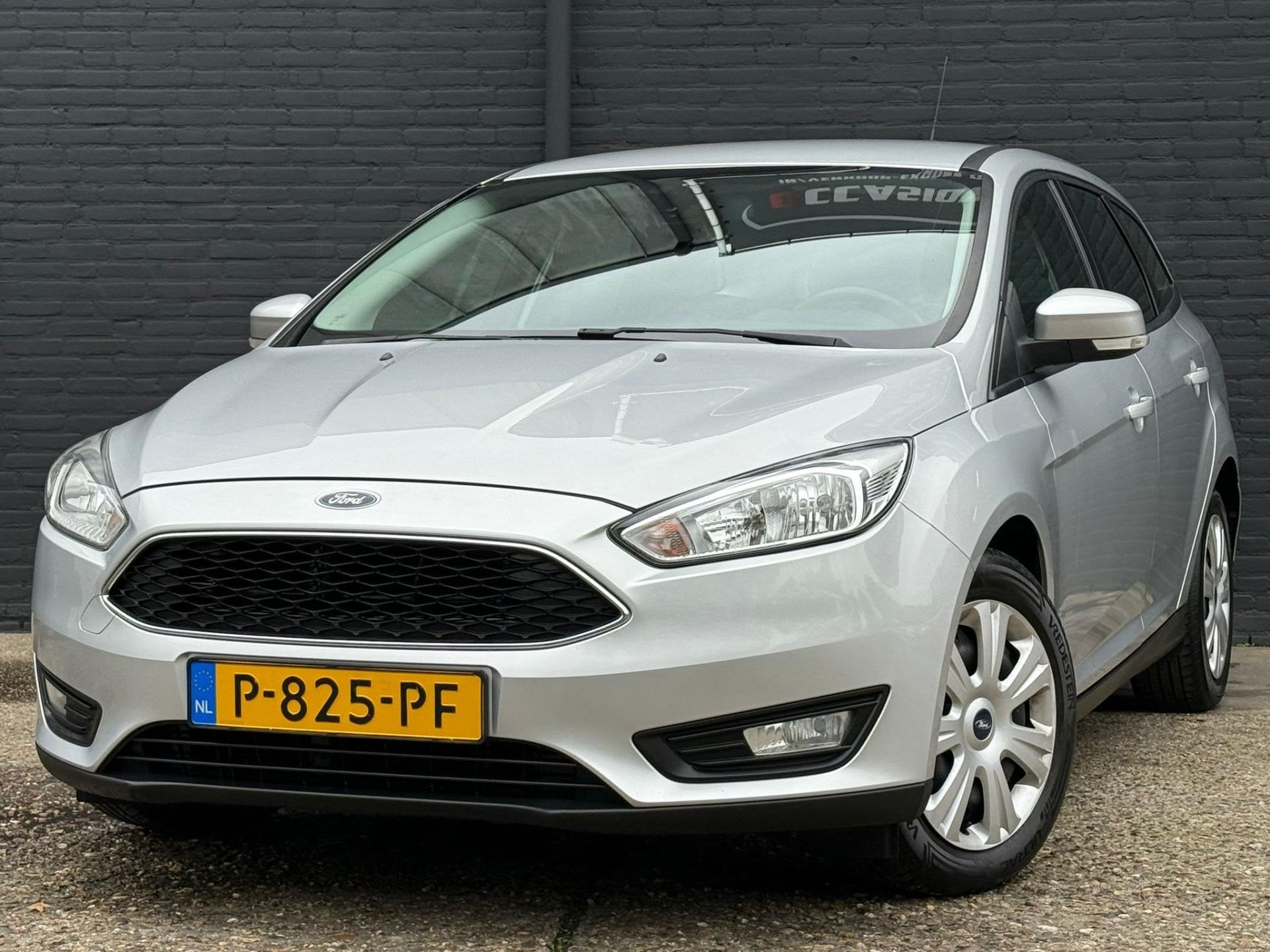 Ford Focus Wagon 1.5 Titanium Edition NAVI|AIRCO|TREKHAAK|ST, Stof, Euro 6, 4 cilinders, 150 pk