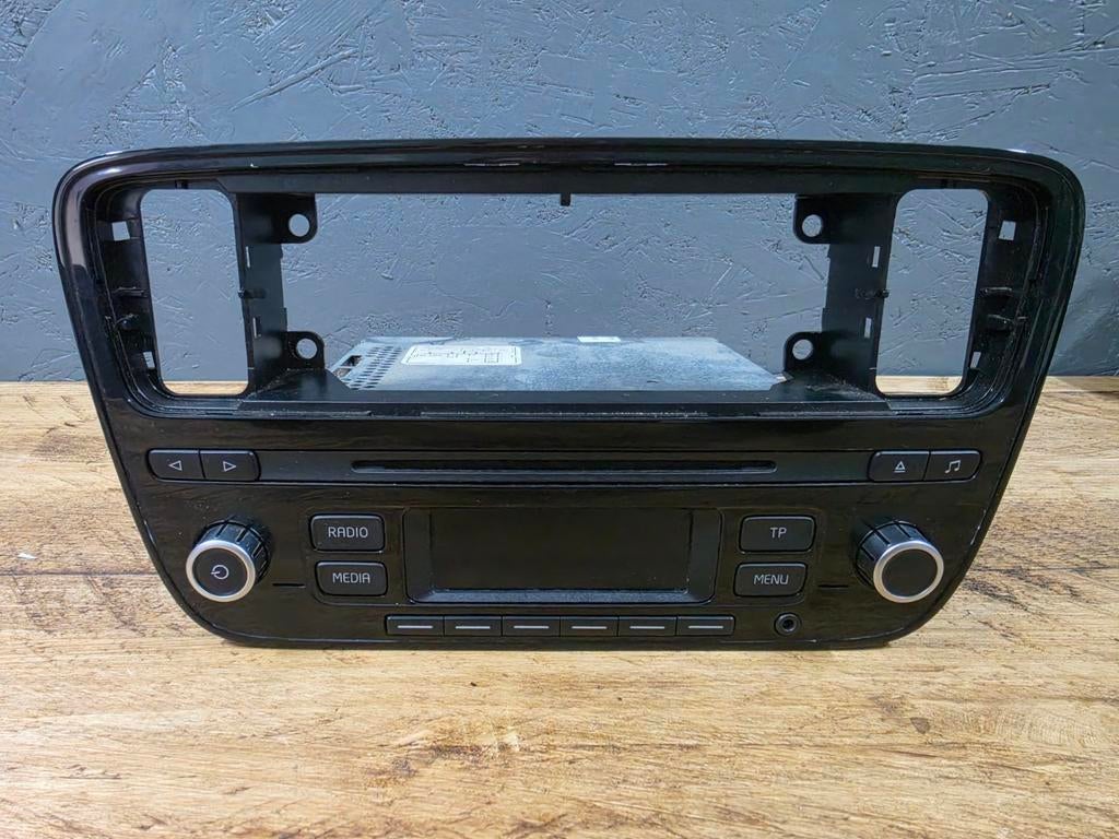 VW UP radio cd . Origineel, Auto diversen, Autoradio's, Ophalen of Verzenden, Vw, X, X