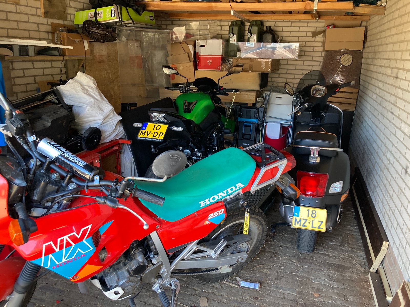 Honda ,Kawasaki en Vespa liefhebbers., Ophalen, 4 cilinders, Meer dan 35 kW