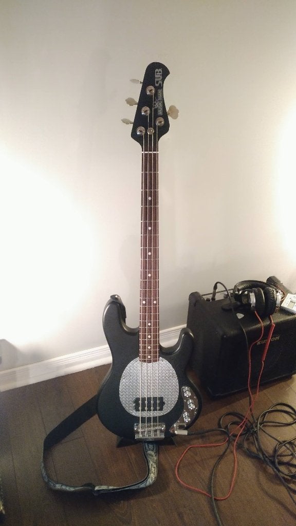 Ernie ball Music Man sub bass USA, Muziek en Instrumenten, Snaarinstrumenten | Gitaren | Bas, Ophalen, Zo goed als nieuw, Elektrisch